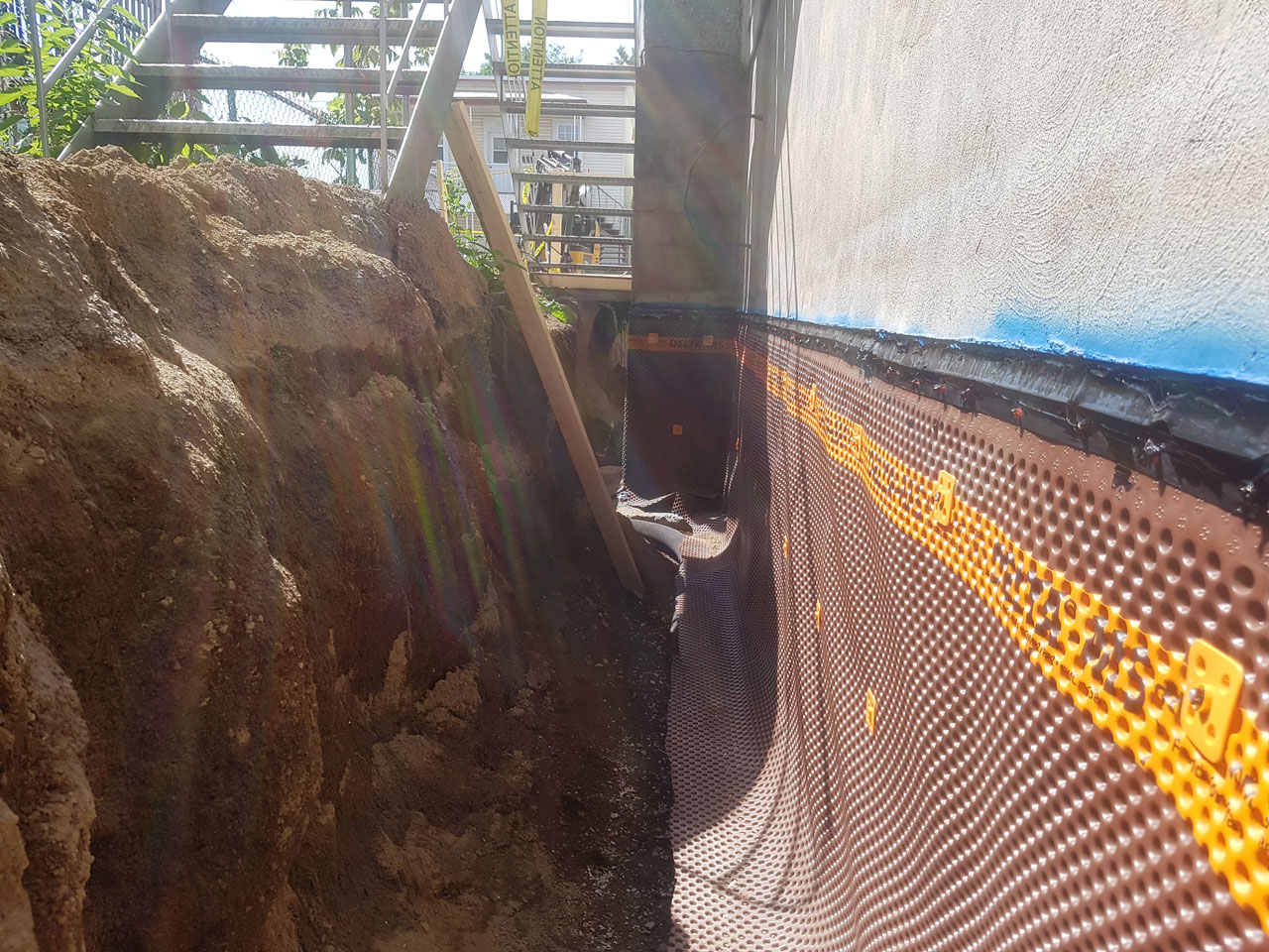 Drain français #116 Delta Aqua-Bloc Drain français #116 Delta Aqua-Bloc