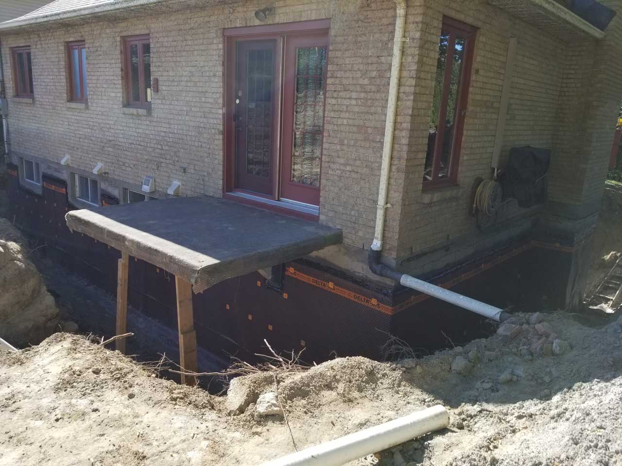 Drain français #151 Delta Aqua-Bloc Drain français #151 Delta Aqua-Bloc