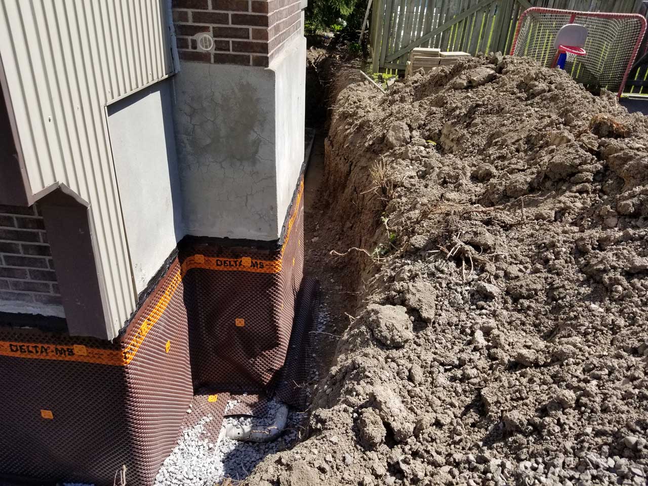 Drain français #272 Delta Aqua-Bloc Drain français #272 Delta Aqua-Bloc