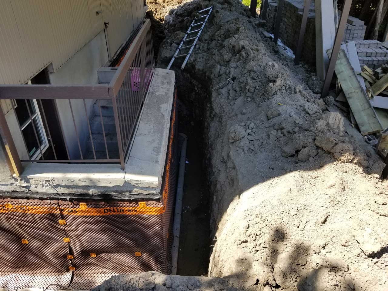 Drain français #276 Delta Aqua-Bloc Drain français #276 Delta Aqua-Bloc