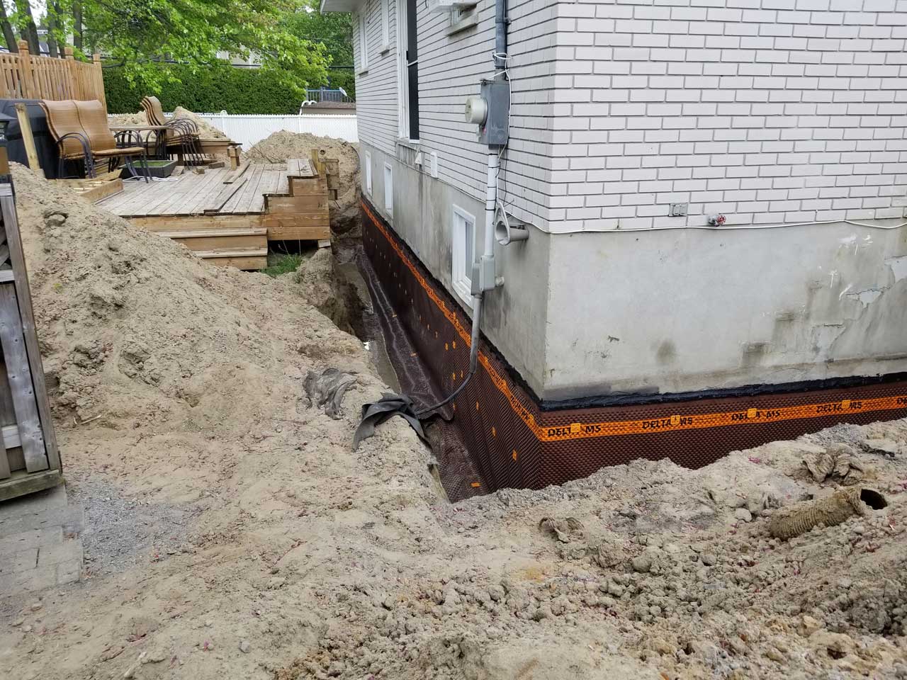 Drain français #297 Delta Aqua-Bloc Drain français #297 Delta Aqua-Bloc