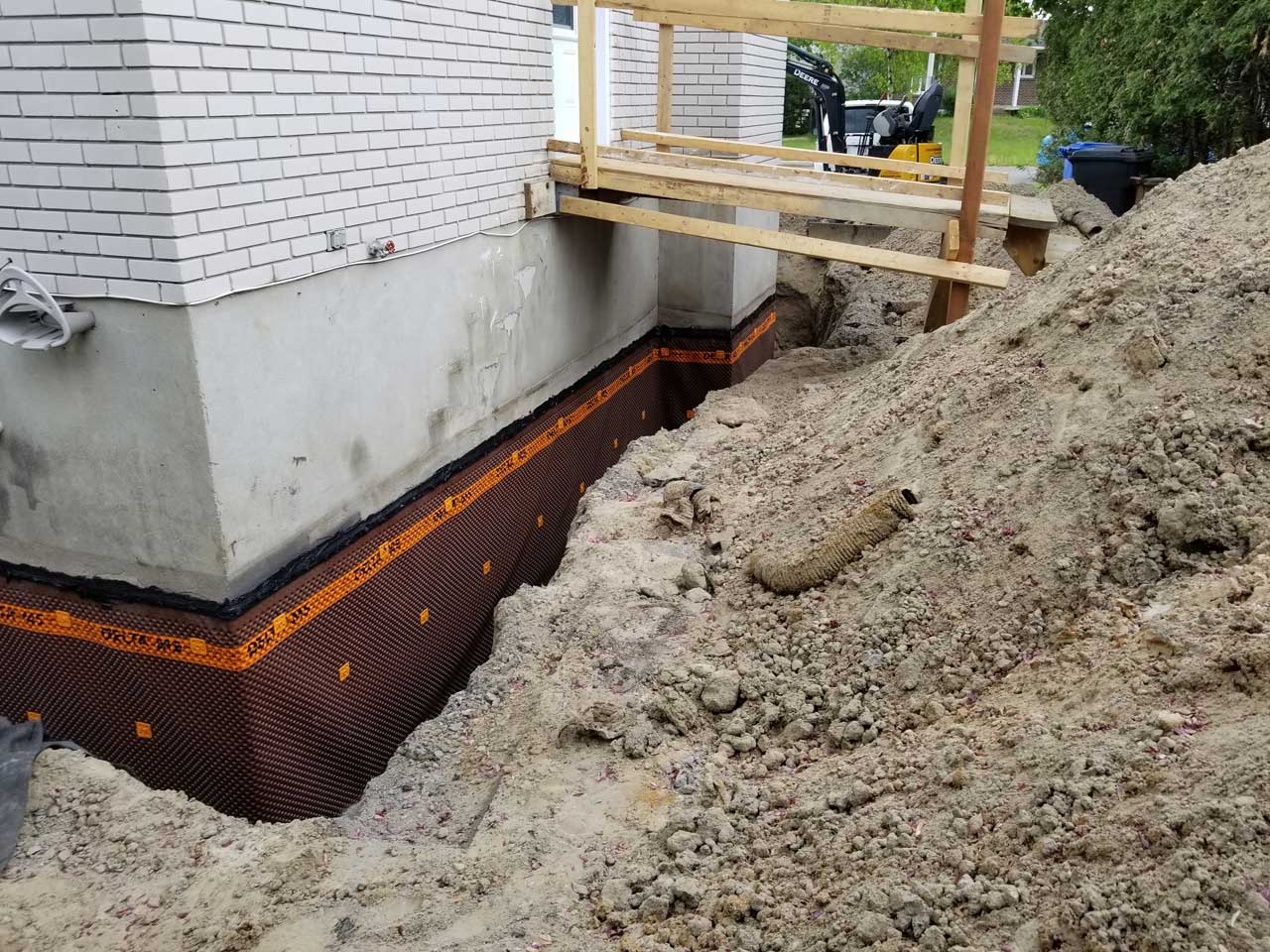 Drain français #298 Delta Aqua-Bloc Drain français #298 Delta Aqua-Bloc