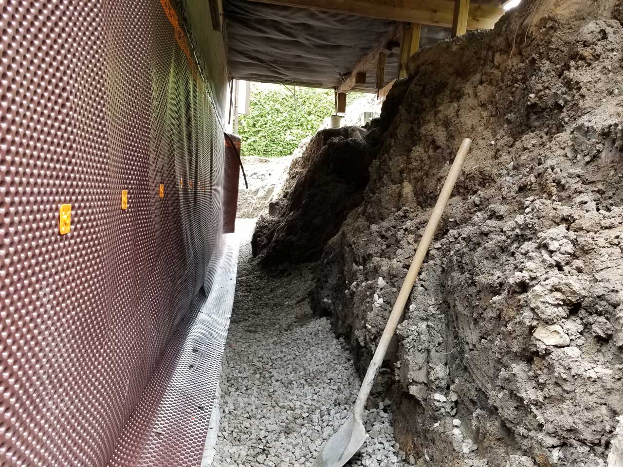 Drain français #351 Delta Aqua-Bloc Drain français #351 Delta Aqua-Bloc