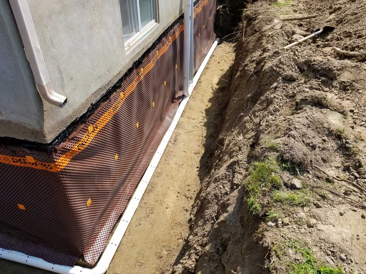 Drain français #417 Delta Aqua-Bloc Drain français #417 Delta Aqua-Bloc