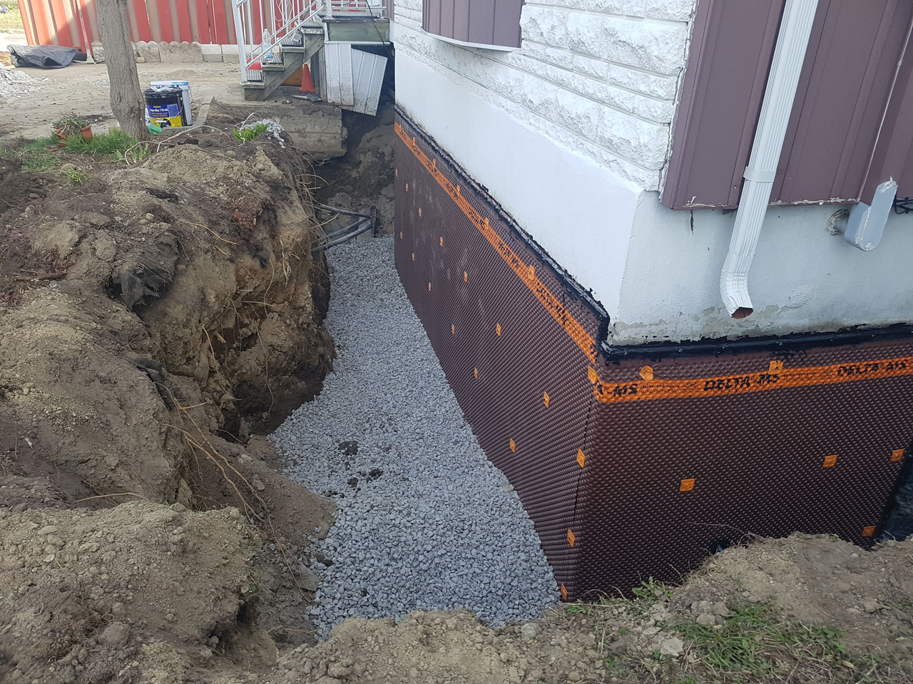 Drain français #47 Delta Aqua-Bloc Drain français #47 Delta Aqua-Bloc