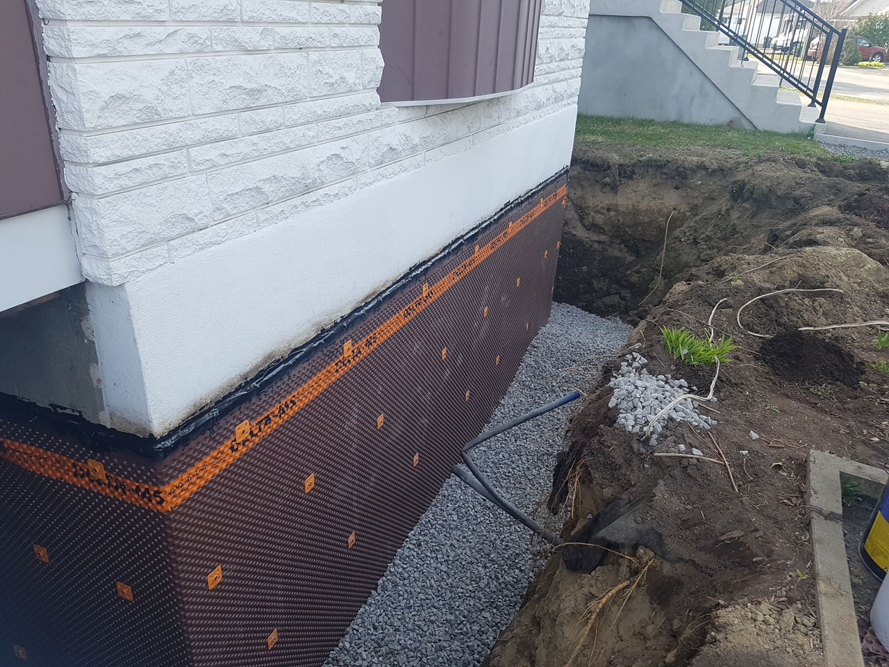 Drain français #49 Delta Aqua-Bloc Drain français #49 Delta Aqua-Bloc